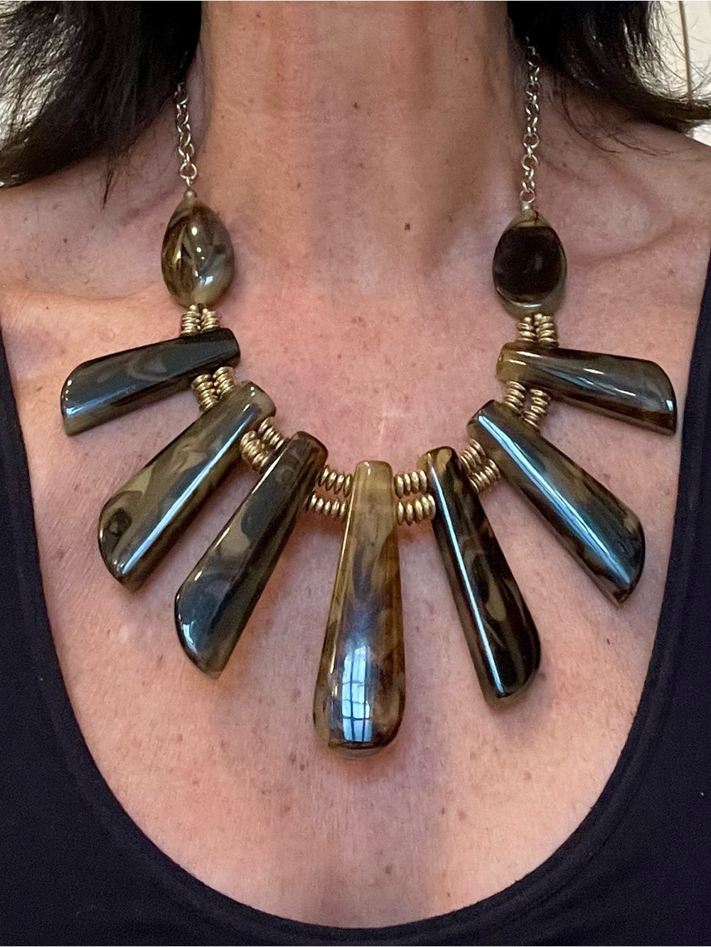 Tortoise Shell Image Statement Choker - Picture 9 of 16